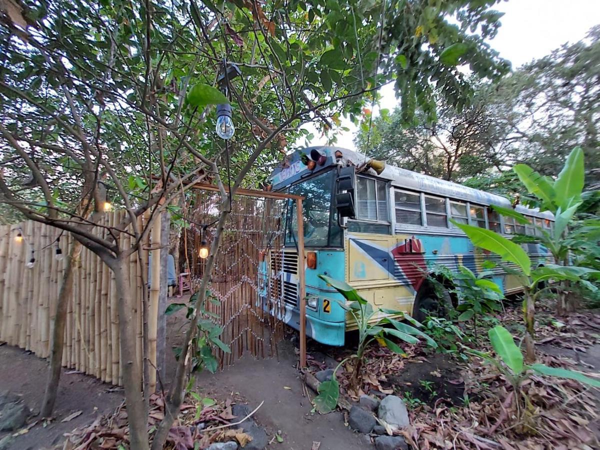 Rainbow Caravan Hostel Las Pilas Eksteriør bilde